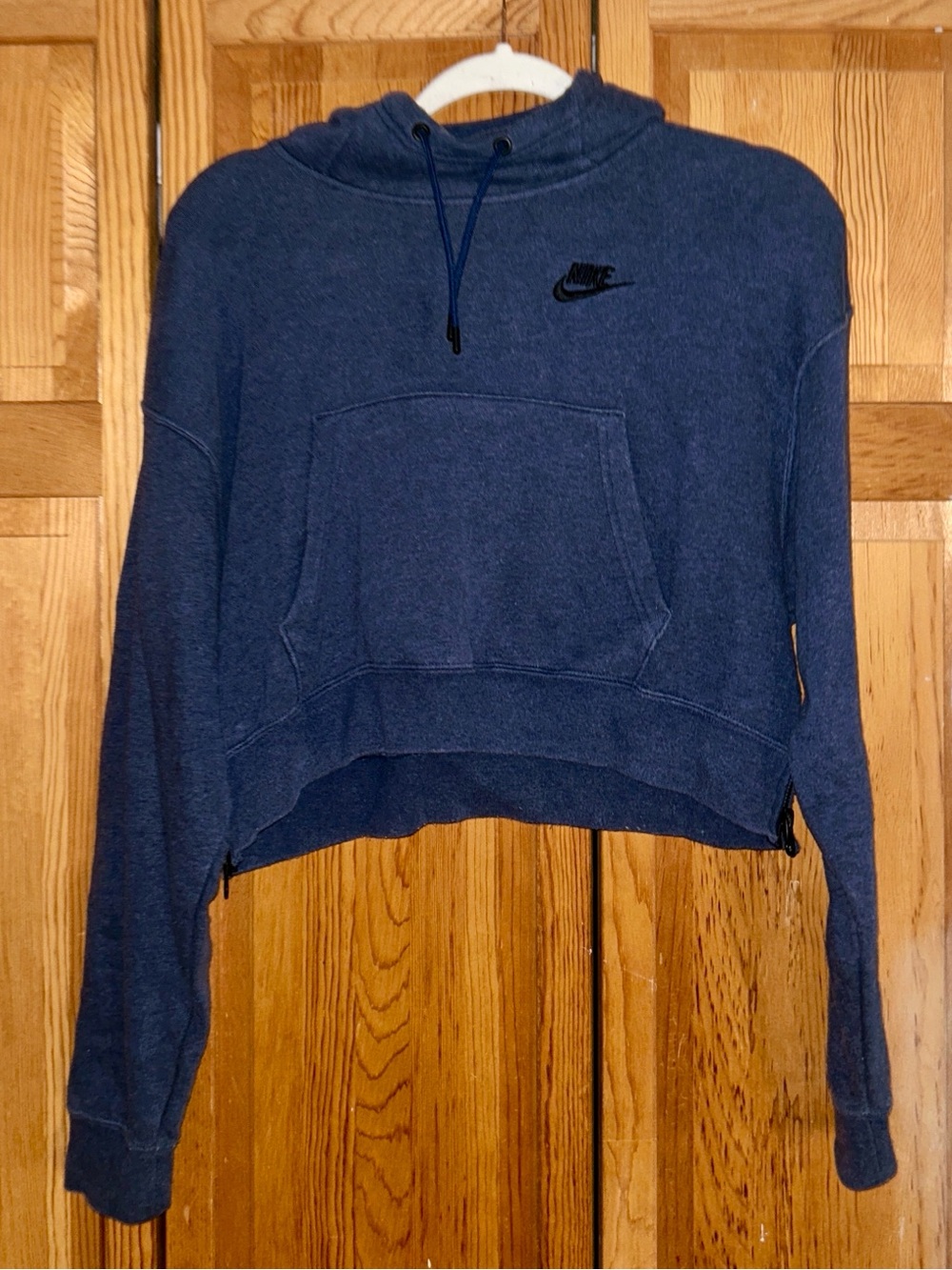 Nike Cropped Navy Blue Hoodie with Pocket